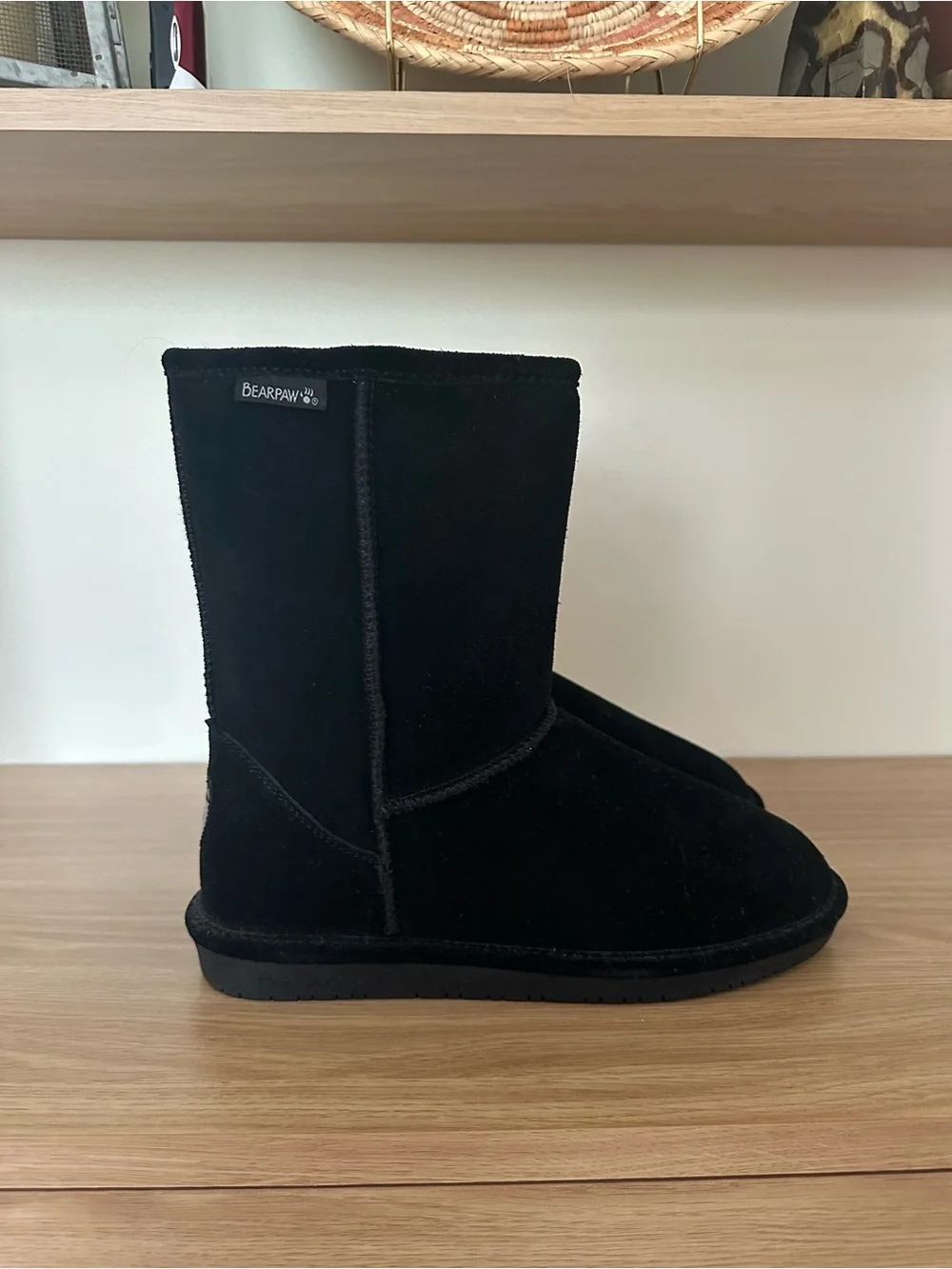 Bearpaw Women’s Elle Short Boots